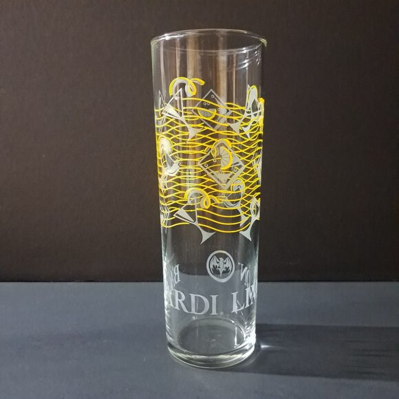 Bacardi Limón Rum Glass 7" Tall Yellow Citrus Design Barware Pint Drink Glass - Picture 3 of 13
